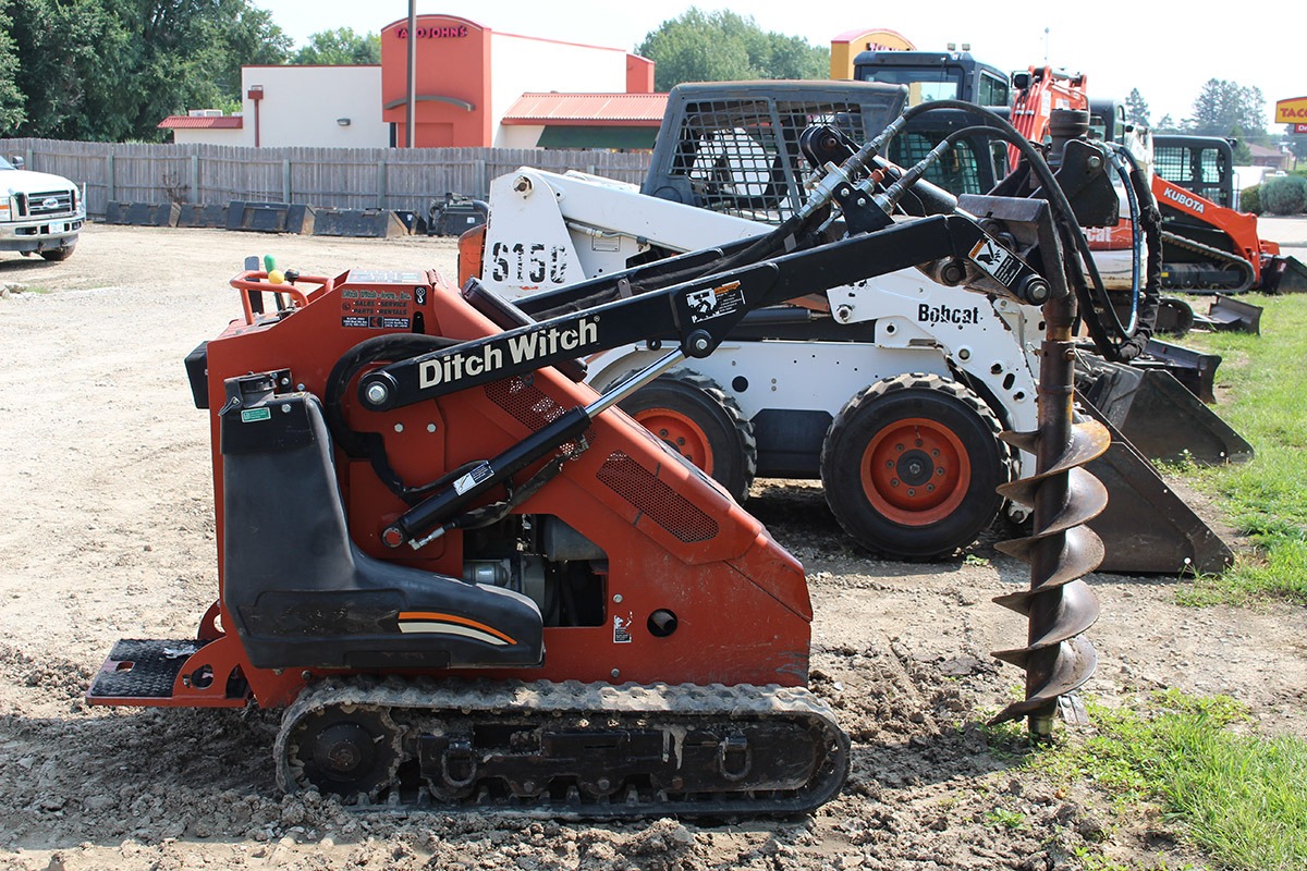 Ditch Witch Post Hole Digger